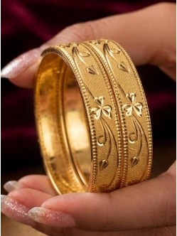 gold-bangles-UBJKGB51TF